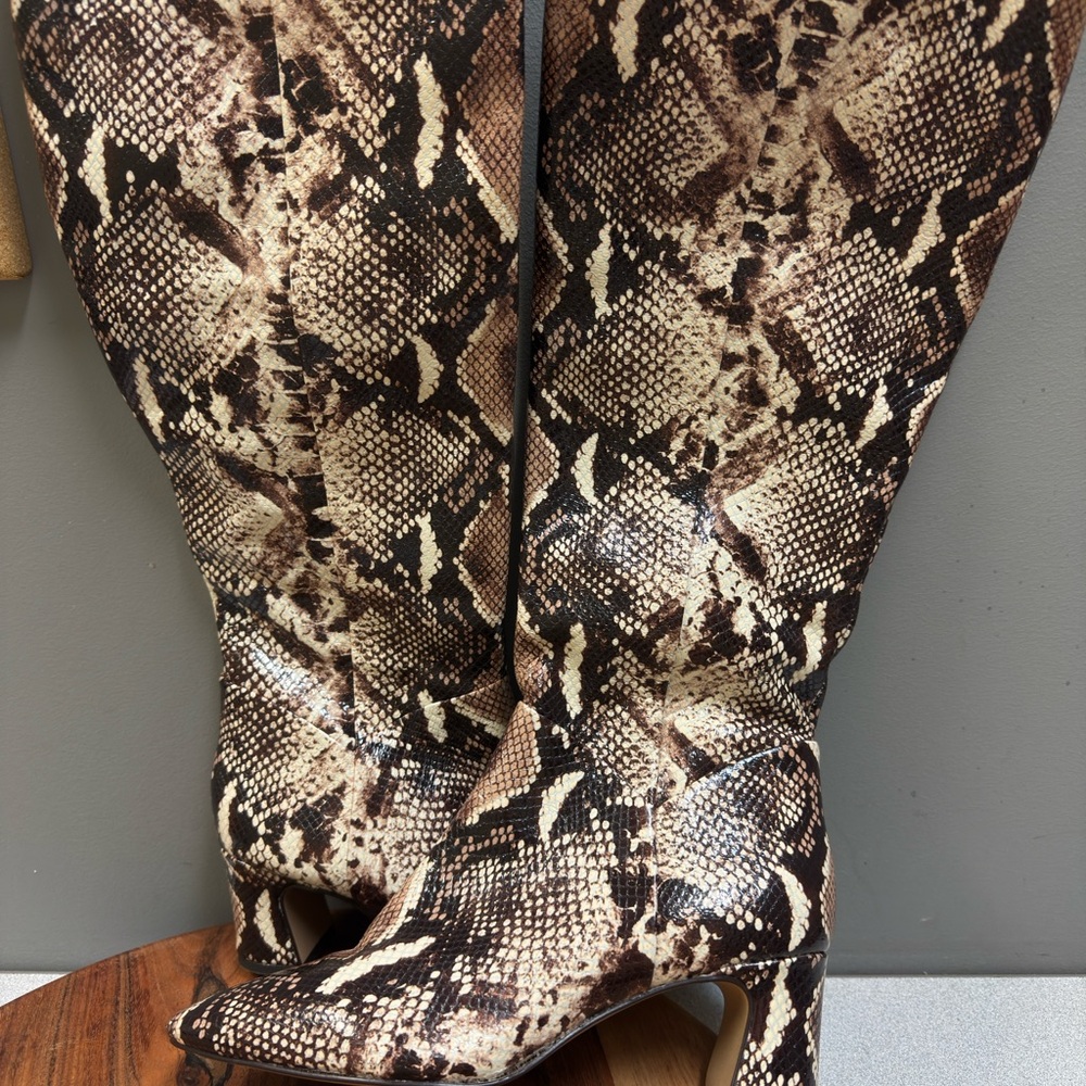 Snakeskin Patterned Women's‎ Boots
